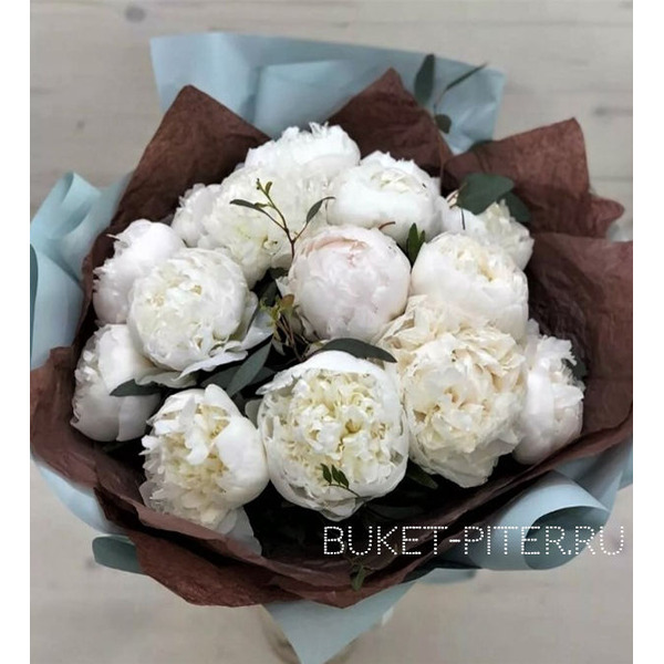 Букет Белых Пионов с Эвкалиптом №7
