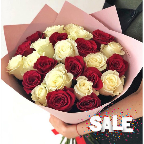 Букет Красных и Белых Роз ЭКВАДОР 50см (КРУПНЫЙ БУТОН)