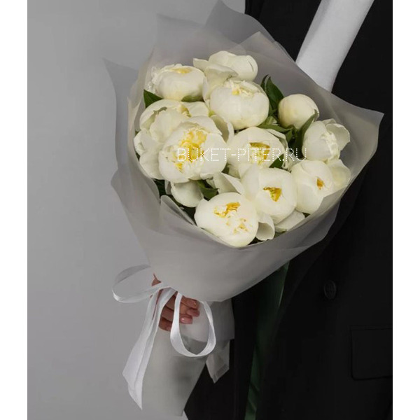 Букет из 11 Белых Пионов в Матовой упаковке LUX