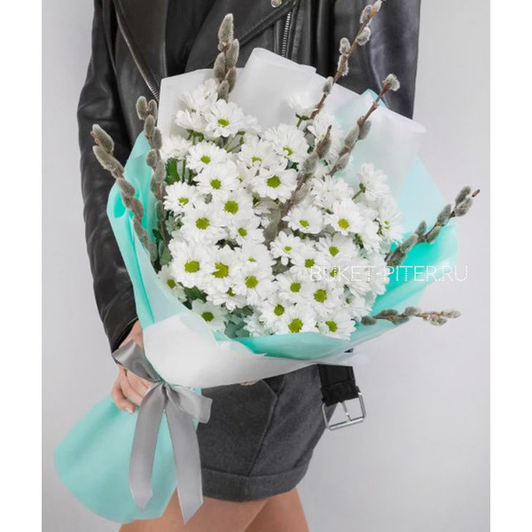 Букет Кустовых Хризантем Бакарди с Вербой