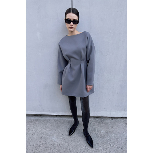 Платье силуэта песочные часы